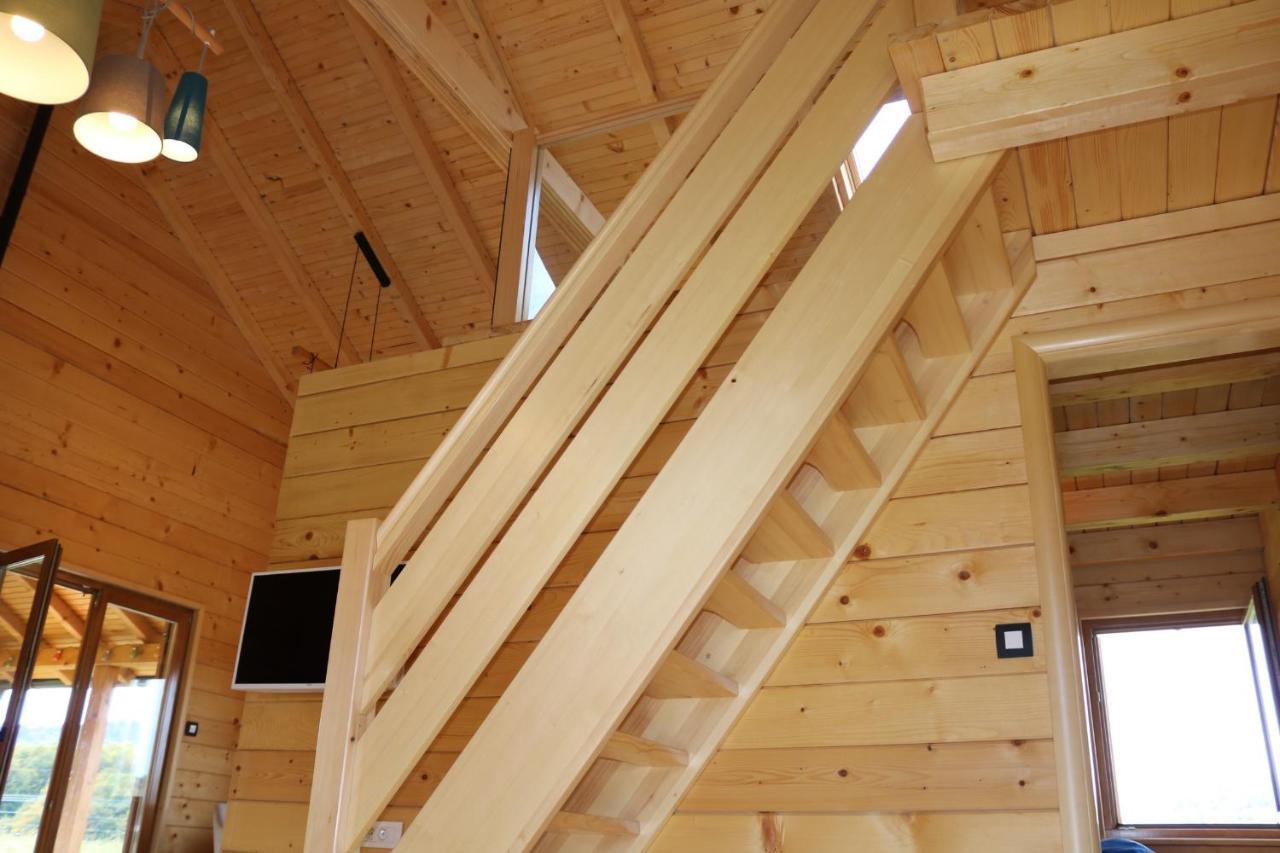 V'S Place - Wooden House With Heated Pool And Outdoor Sauna โอโทชาส ภายนอก รูปภาพ