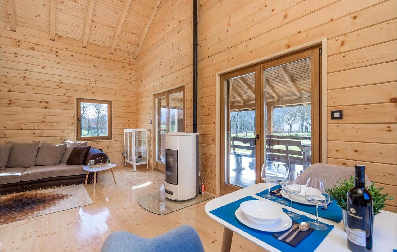 V'S Place - Wooden House With Heated Pool And Outdoor Sauna โอโทชาส ภายนอก รูปภาพ